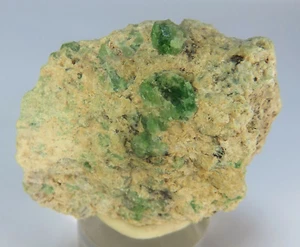 58 CARATS BAJAWAR MINE GREEN NATURAL GARNET FROM PAKISTAN, (E-99), - Foto 1 di 6