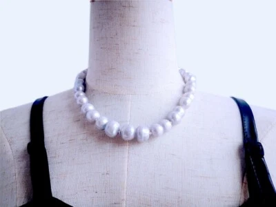 Collar de perlas de agua dulce con forma de cacahuete gris 12-16 mm 18" con cierre magnético discoteca Foto 1 de 4