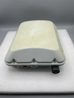 Access Point wireless esterno RUCKUS T750 901-T750-US01 (giallimento) 802.11AX - Immagine 1 di 4