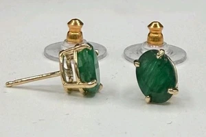 Natürliche Smaragd 14 Karat Gelbgold Ohrstecker | 2,40 Karat - Bild 1 von 6