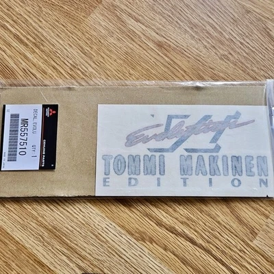 Calcomanía adhesiva genuina para arranque trasero Mitsubishi Lancer Evolution TME VI Tommi Makinen - Imagen 1 de 4