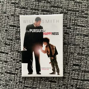 The Pursuit Of HappyNess (2006) Theater Movie Promo Button Pin Back - Picture 1 of 2