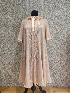 VINTAGE 1970s DRESSING GOWN PEIGNOIR LACE ROBE COAT ODETTE BARSA - Picture 1 of 12
