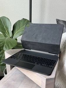 Apple Magic Keyboard Folio Black iPad Pro 12.9" & iPad Air (US-ENGLISH)  - Bild 1 von 6