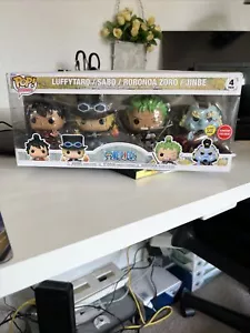 Funko Pop One Piece Luffytaro Sabo Roronoa Zoro Jinbe 4 Pack Gamestop Glow Dark - Bild 1 von 10