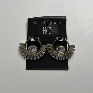 Orecchini a cerchio INC International Concepts in oro con strass in argento, nuovi con etichette!! - Foto 1 di 3