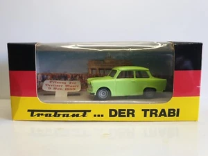 Trabant 1/43 Vitesse. Commémoration de la chute du mur de Berlin. - Imagen 1 de 7