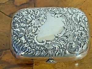 C 1895 Metal travelling soap box, floral design - Picture 1 of 12