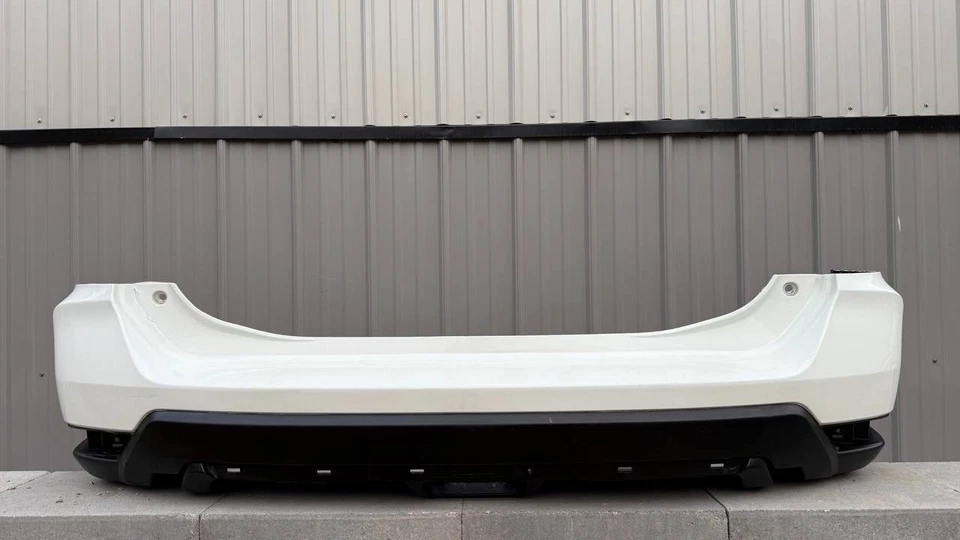 ❗️SIN ENVÍO ❗️PARACHOQUES TRASERO NISSAN ROGUE WHITE 2017 2018 2019 Foto 1 de 3