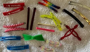 22 Vintage 1960-1970’s Girls Bow Plastic Hair Barrettes Flower Metal D01 - Picture 1 of 6