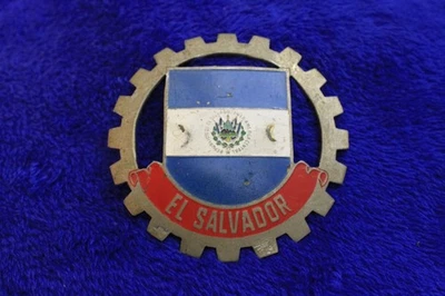 Insignia de rejilla de bandera de El Salvador emblema de letrero de parachoques vintage Foto 1 de 4