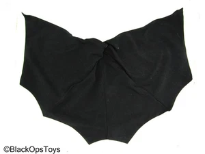 1/6 Scale Toy Batman Begins - Black Wired Cape - Picture 1 of 7
