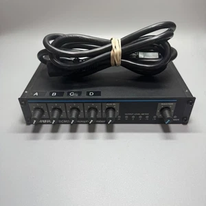 Mixer microfono 4 canali Shure SCM268 USATO POCHISSIMO. BELLO - Foto 1 di 5