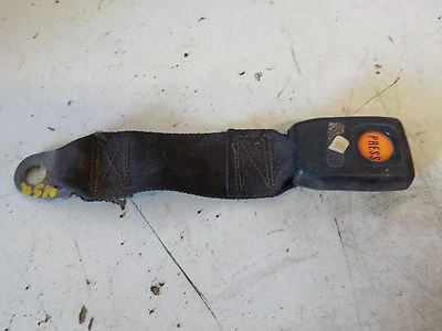 JAGUAR E TYPE XKE SERIES 3 5.3 V12 2+2 PASSENGER N/S LEFT REAR SEAT BELT CLIP - Image 1 of 4