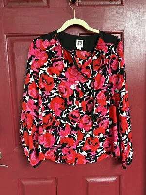 Blusa Top Anne Klein Para Mujer Talla M Rosa y Negra Floral Dalia Corbata Capricho Foto 1 de 4