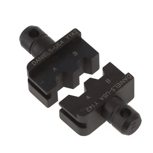 DMC Tools Crimper Die Set P/N Y142 - Daniels Manufacturing Corp - M22520/5-19 - Picture 1 of 1