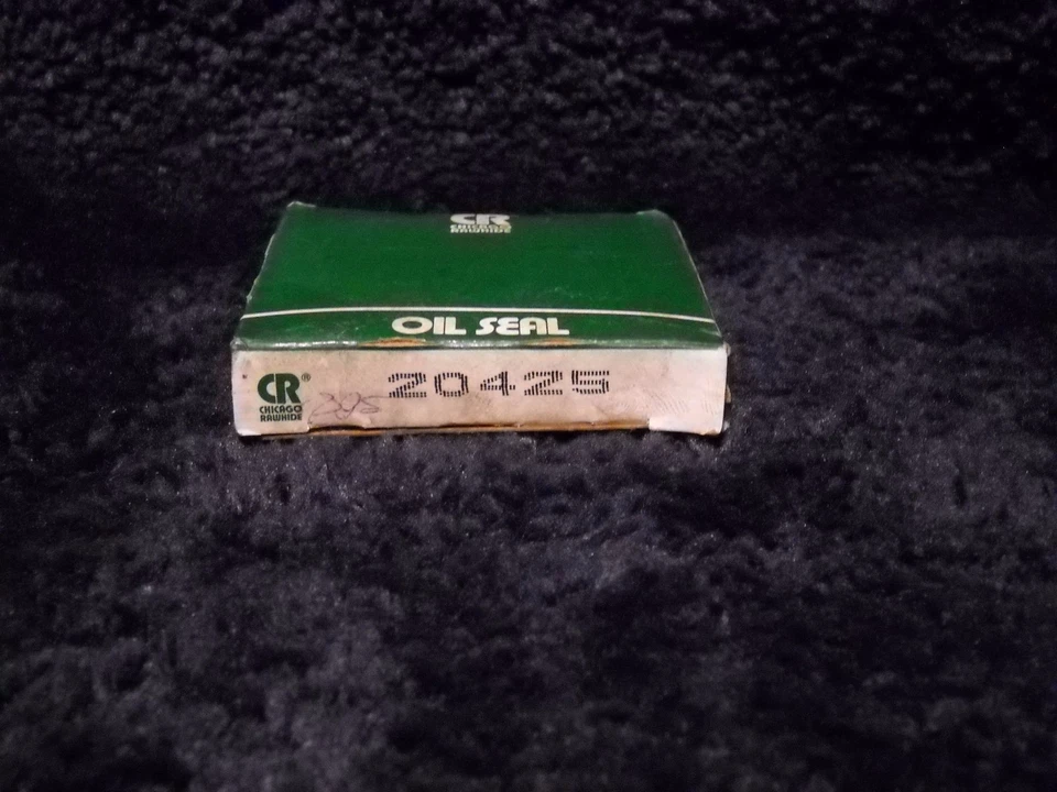 Vedação de roda dianteira SKF 20425 NOS C/R 20425 1974-1978 New Yorker- 1973-1979 Dodge P - Imagem 1 de 1