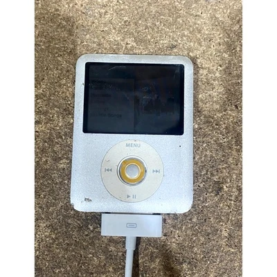 Apple iPod Nano 3rd Generation A1236 4GB MP3 Media Player Silver Colour Display - Image 1 of 4