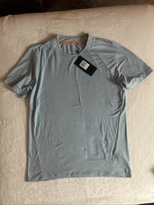 Camiseta Motion Hombre Pequeña Manga Corta Azul Active Motion Fit Nueva con Etiqueta Foto 1 de 4