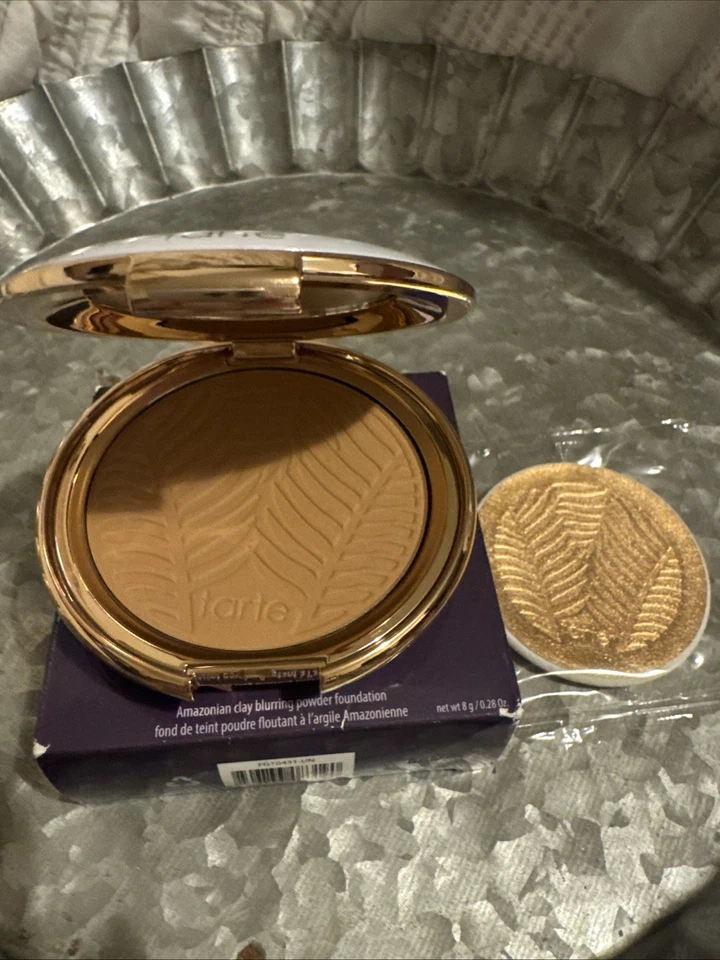 Tarte 47S TAN DEEP SAND Amazonian Clay Blurring Powder Foundation w/puff