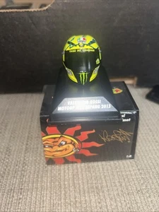 Casco Minichamps Valentino Rossi - Test MotoGP Sepang 2013 scala 1/8 - Foto 1 di 4