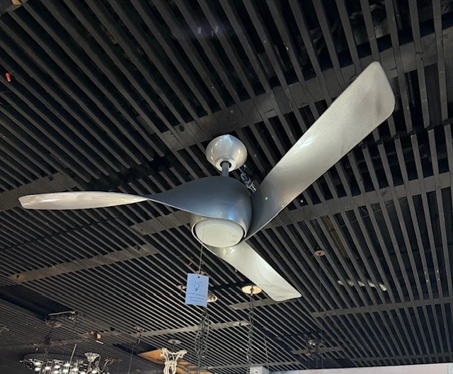 Потолочный вентилятор светодиодный серебристый Minka-Aire F803 Artemis 58 дюймов - Изображение 1 из 4