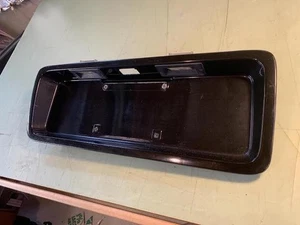 93-98 OEM Jeep Grand Cherokee ZJ Rear Tailgate License Plate Bracket Mount Trim - Picture 1 of 8