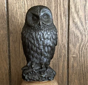 SLEEPY BRONZE OWL- VINTAGE HEREDITIES SCULPTURE / FIGURINE BY TOM MACKIE 4" - Picture 1 of 7