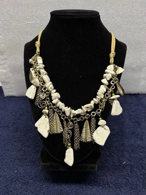 Ожерелье в юго-западном стиле LAURA ASHLEY с костяными цветными подвесками и кожей - Изображение 1 из 4