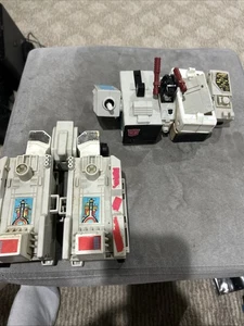 Transformers Metroplex G1 - Vintage Hasbro -  - Autobot City For Parts - Picture 1 of 3
