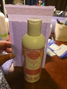 Scentsy Starburst Sky Duschgel 8 fl. oz. Noch versiegelt - Bild 1 von 3