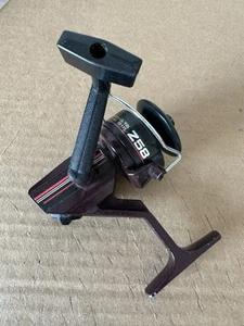 Zebco Z58 spinning reel - Picture 1 of 8