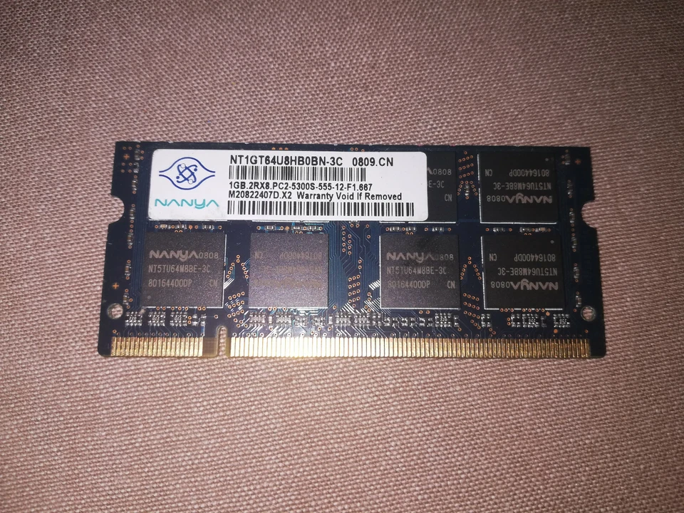 Memorie Nanya 2Gb (2x1Gb) DDR2 So-Dimm 240pin PC2-5300S-555-12-F1.667 - Immagine 1 di 1
