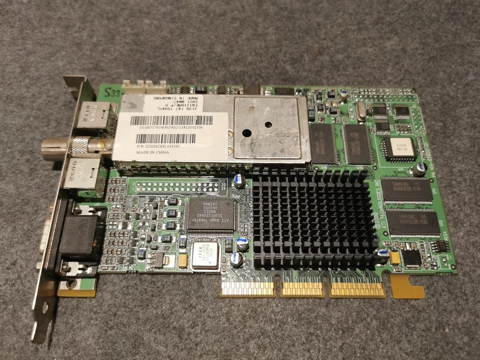 Vintage ATI ALL IN WONDER PRO 128  THEATER RAGE AGP  CARD - Image 1 of 4