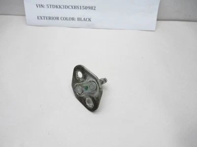 2011-2016 Toyota Sienna Door Latch Striker Plate 69410-AA030 OEM Foto 1 de 4