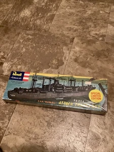 Revell USS Randall US Navy Attack Transport PA224 von 1994 NEU H-329 - Bild 1 von 3
