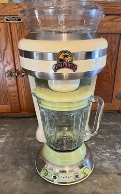 Máquina para hacer bebidas congeladas Margaritaville Premium DM1000 ¡Funciona muy bien! Foto 1 de 4