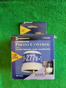 INTERMATIC LC4536C Photocontrol,Locking,120 to 277VAC - Picture 1 of 4