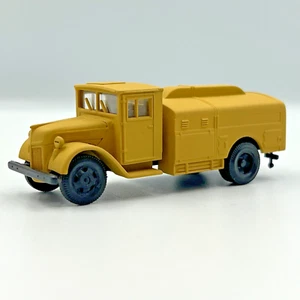 Herpa 744669 Ford Holzkabine 3Tgas tank truck, sand beige scale 1/87 (HO) - Picture 1 of 4