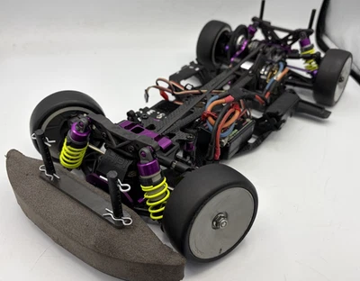 For parts HPI RS4 PRO2 carbon chassis with ESC and motor - Image 1 of 4