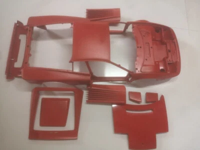 Pezzo CARROZZERIA COMPLETA FERRARI TESTAROSSA POCHER 1/8 K51 K52 K53 K54 K59 - Immagine 1 di 4