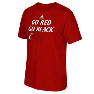 Nueva con etiquetas Camiseta Pequeña Cincinnati Bearcats ""Go Red Go Black"" adidas Sideline Glory - Imagen 1 de 1