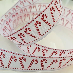 5 Yards 1.5” Candy Cane Wired Ribbon - Picture 1 of 3