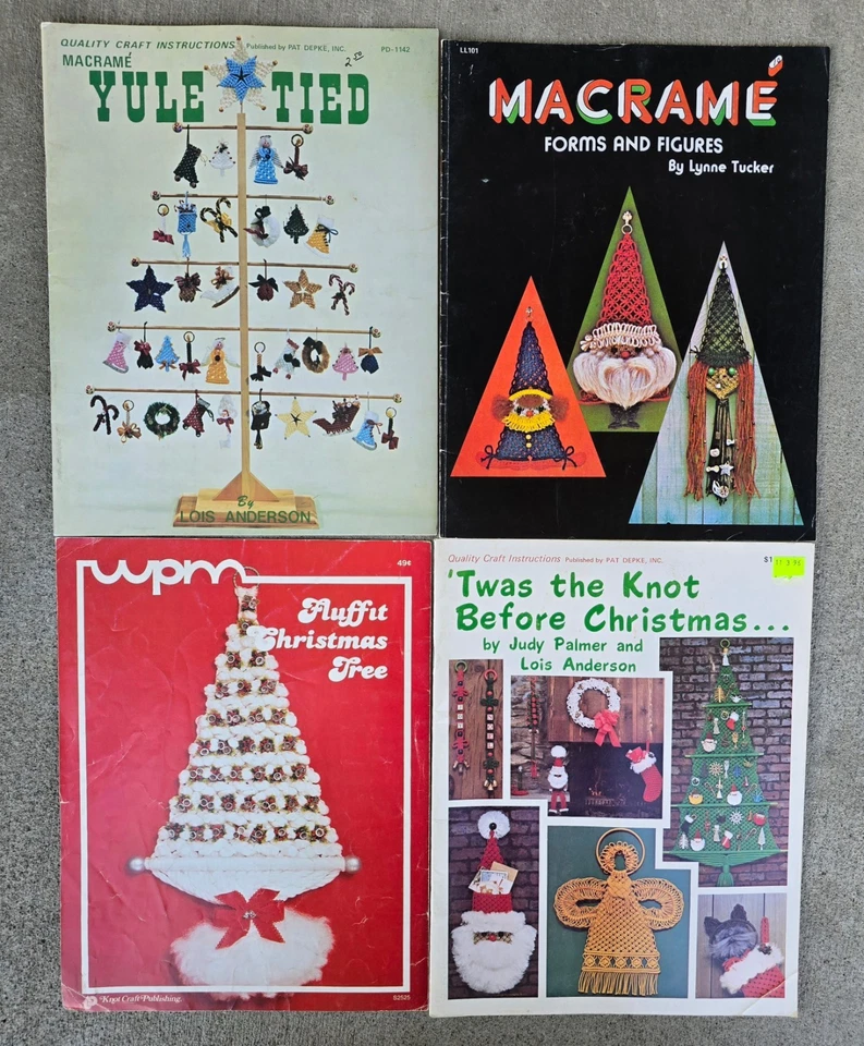 Lot of 4 Vintage Macrame Christmas Home Décor Pattern Instruction Books - Image 1 of 1