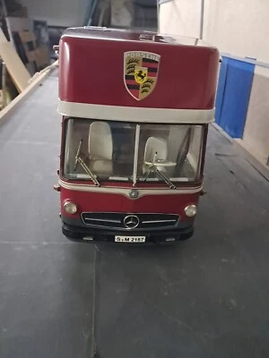 Schuco Mercedes Porsche Racing Transporter  1/18 - Immagine 1 di 4