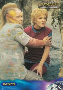 STAR TREK VOYAGER CLOSE TO HOME 100 CARD BASIC / BASE SET BY SKYBOX - Picture 1 of 9