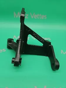 C3 1977-82 Corvette A/C Compressor Lower Mount Bracket gm#14015523 - Foto 1 di 10