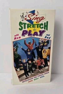 Sing Stretch & Play W/ Mom & Dad (1994 VHS) Brentwood Kids Faith Aerobics Games - Picture 1 of 3