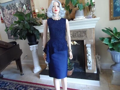 Vestido Vaina Carolina Herrera Azul Marino con Cordón Encaje Peplum Corpiño Talla 4 Foto 1 de 4