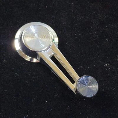 1960s GM Chevy Window Crank 4301746 Chrome Black Front 4 5/8 Long - Изображение 1 из 4